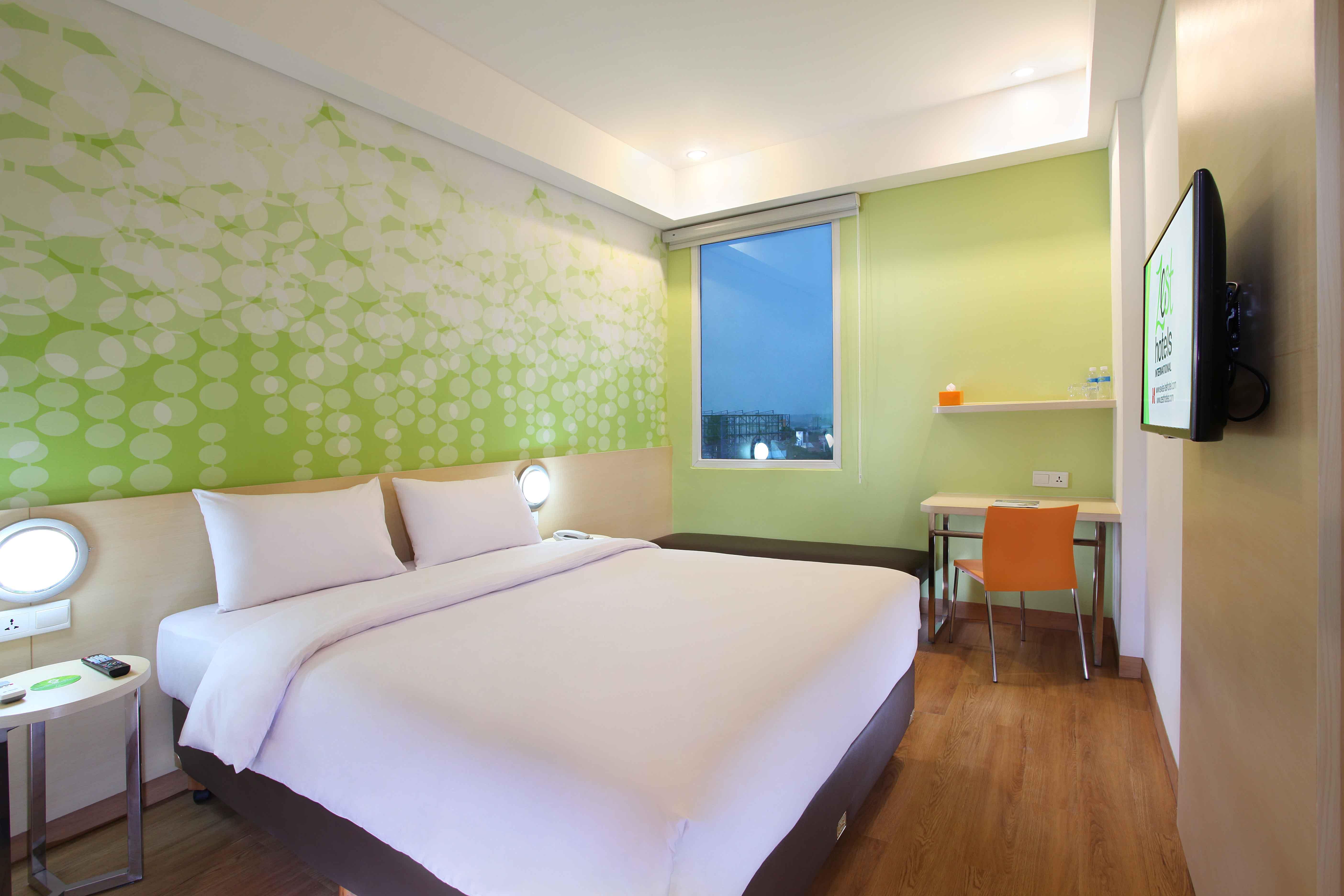 Zest Airport Jakarta By Swiss-Belhotel International Tangerang Exteriör bild