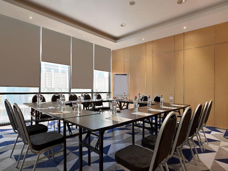 Zest Airport Jakarta By Swiss-Belhotel International Tangerang Exteriör bild