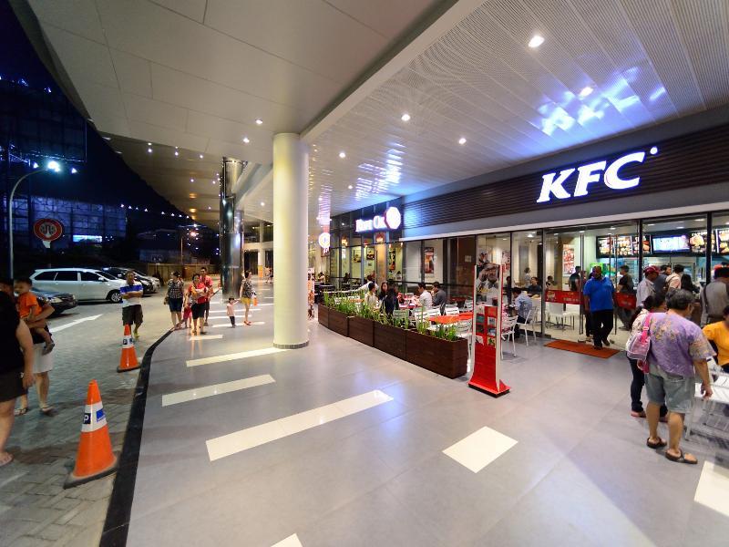 Zest Airport Jakarta By Swiss-Belhotel International Tangerang Exteriör bild