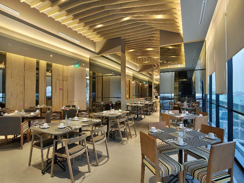 Zest Airport Jakarta By Swiss-Belhotel International Tangerang Exteriör bild
